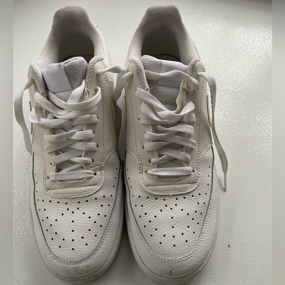 White Nike Court Vision Low 10.5 - Picture 2 of 4